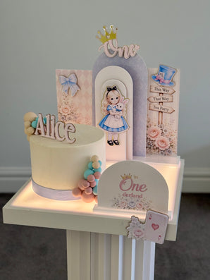 Alice in Onderland Theme In A Box